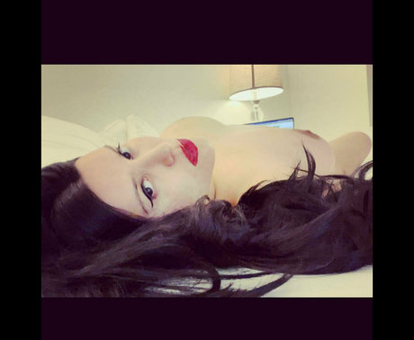 minkafox hot actress archive