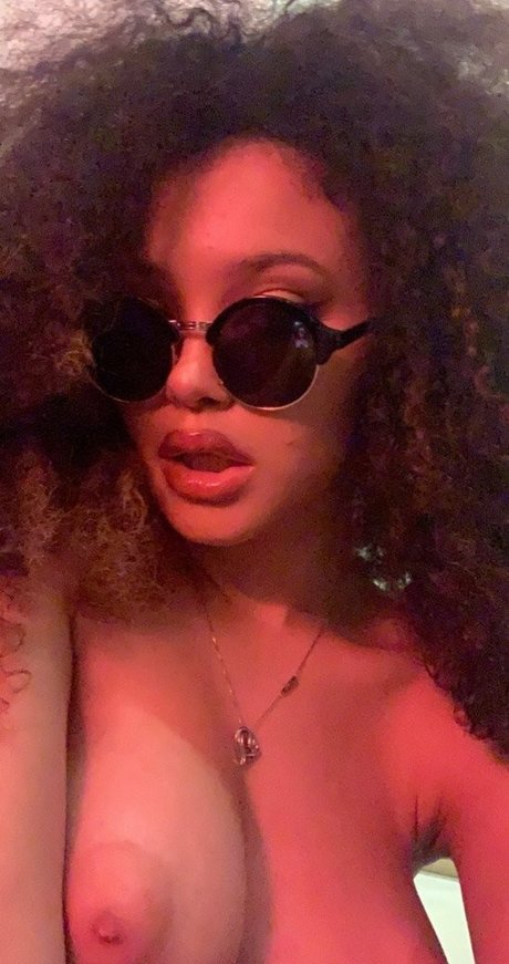 AmberXXX naked pornstar archive