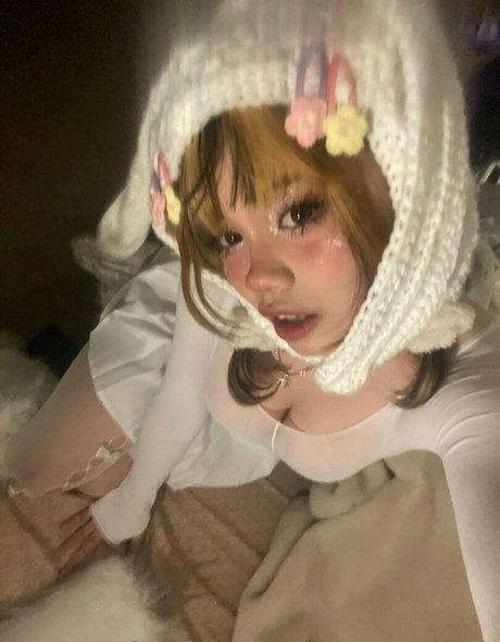 iadivinecomedie exclusive pornstar image