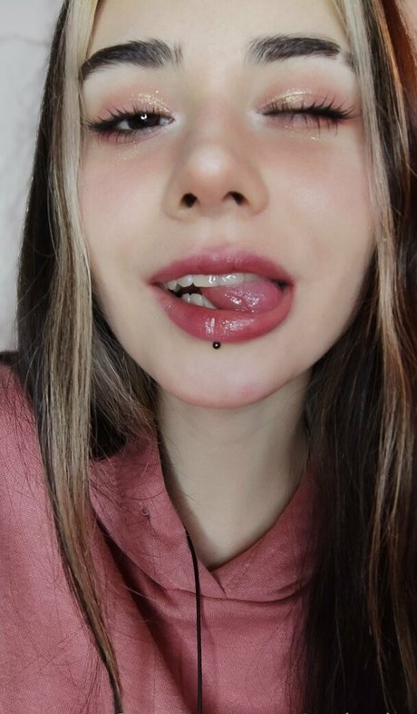 unknown onlyfans pretty photo