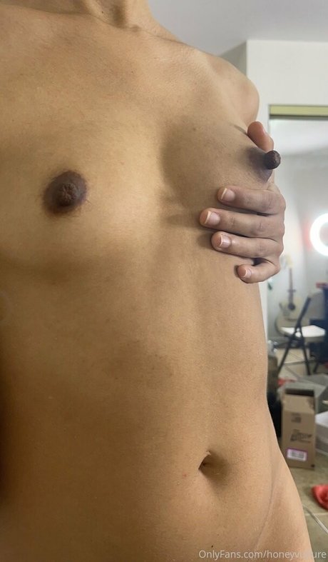 HoneyVulture sex star pic