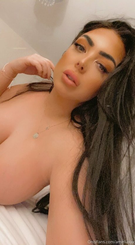 ameliaxxx star high quality pic