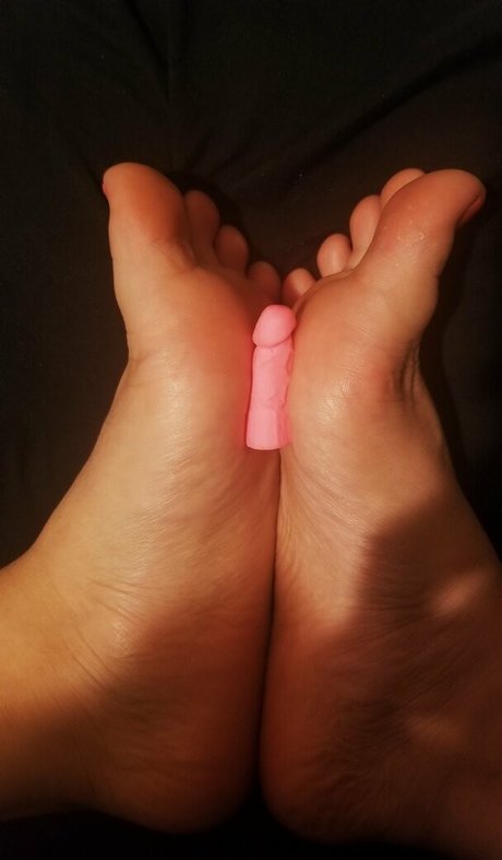 lesbian fuck onlyfans naked image