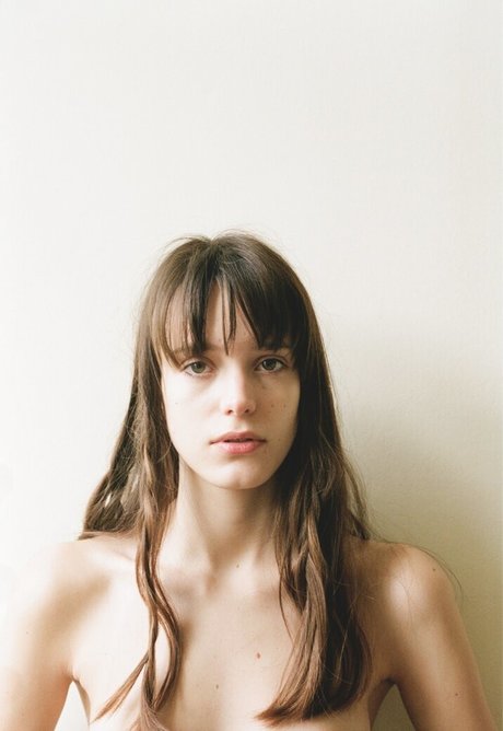 Stacy Martin hot actress picture