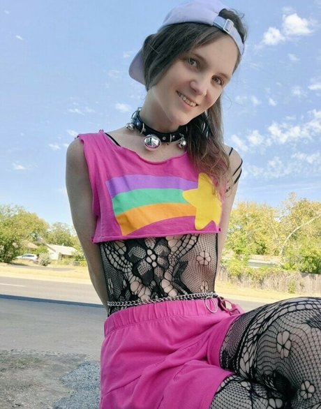 Hexakush nudes model images