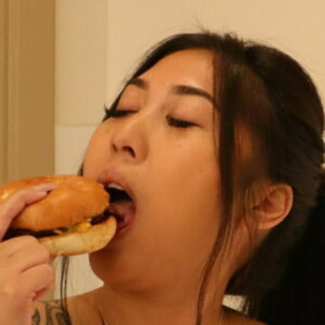 loveiswithjjs model top photo