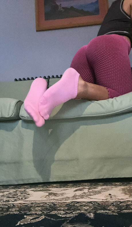 gymfeetgirl hot star archive