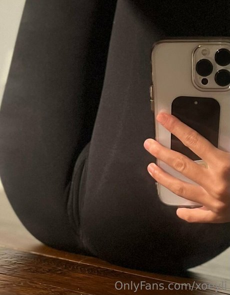 xoeyli hot pornstar img