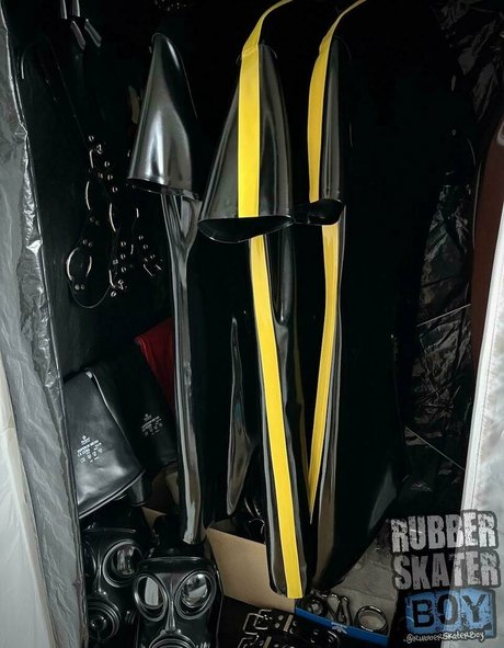 rubberskaterboy naked pornstar pics