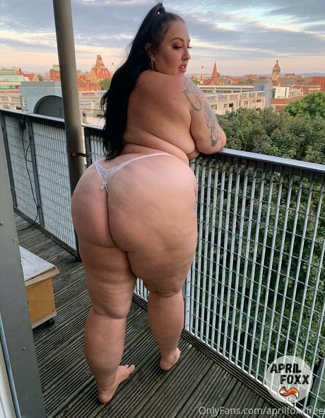 aprilfoxxfree model xxx galleries