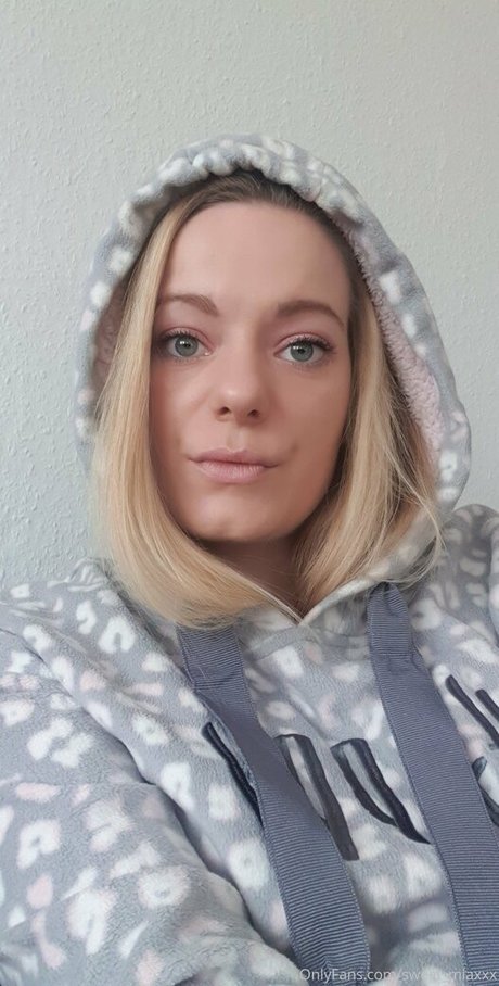 sweet miaxxx star nudes image