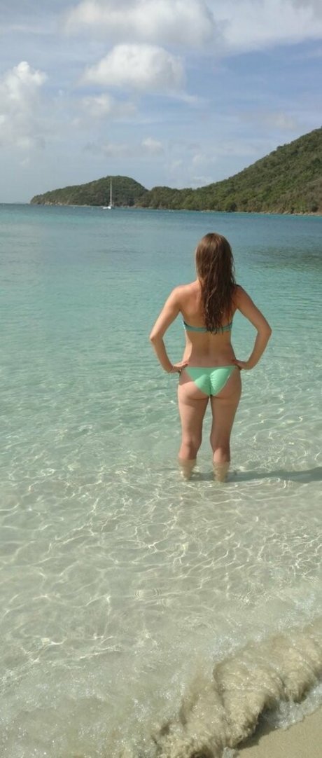 lelulullaby star exclusive archive