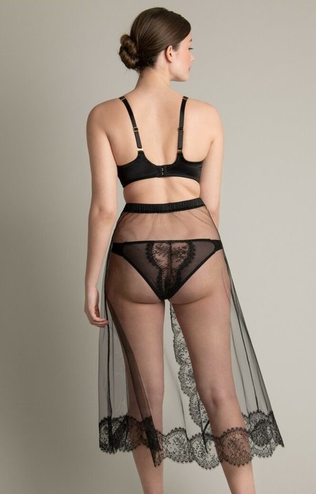 Ellie Weston free star pics