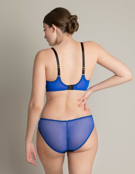 Ellie Weston model erotic picture