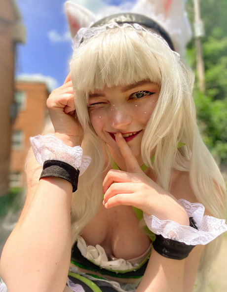 elle chu model nudes galleries