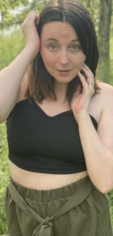 milf yoga onlyfans nude images