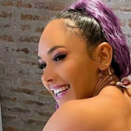 realjuliesweet exclusive star photos