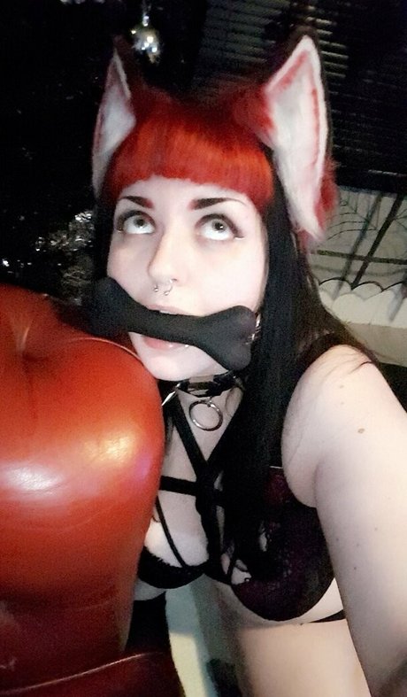 grimspectral adult model photo