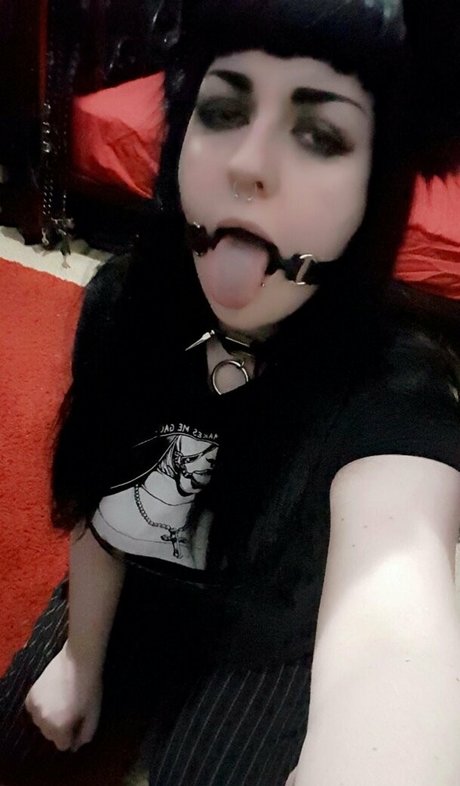 grimspectral star nude pics