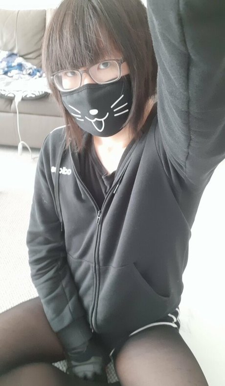 adwid perfect model photo