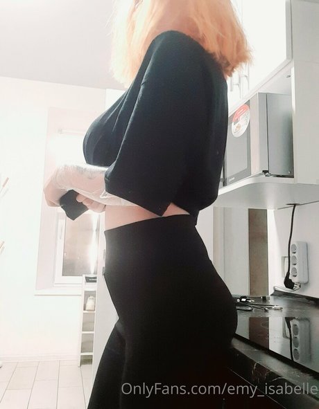 emy isabelle pornstar pic