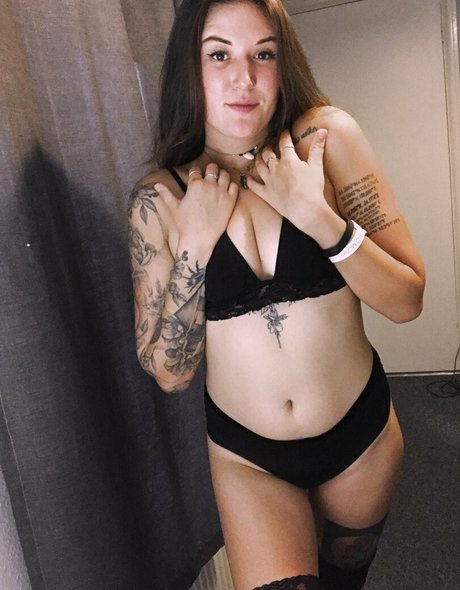 titsntattsfree star exclusive image