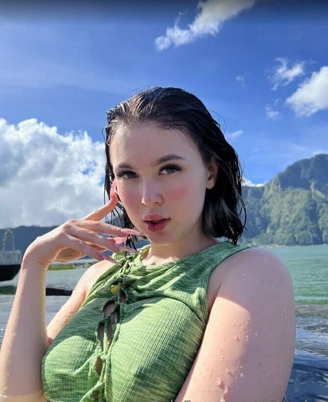 asissska pornstar adult pic