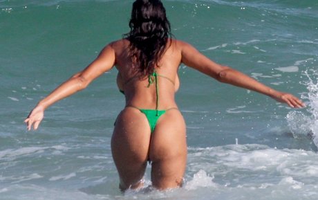 Lais Ribeiro hd actress img