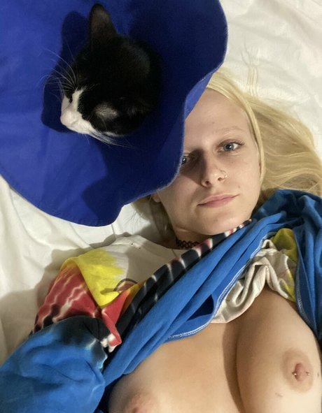 Heavemlysworld star porn pic