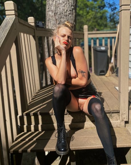 Heavemlysworld model nudes img