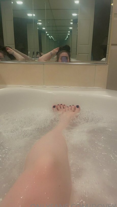 dovey model sexy images