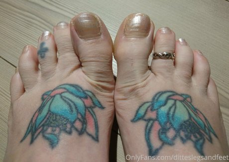 ditteslegsandfeet star nude photos