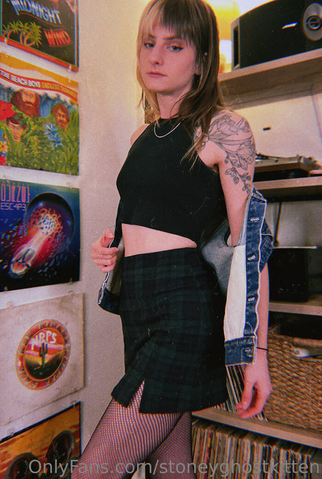 stoneyghostkitten star exclusive gallery