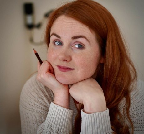 Beth Roars free star pics