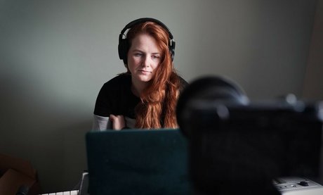 Beth Roars star xxx pics