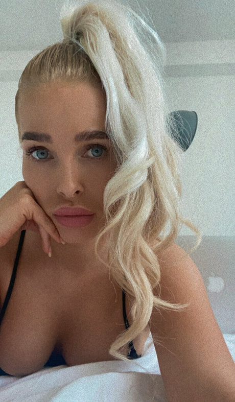 angelpussy18 pornstar picture