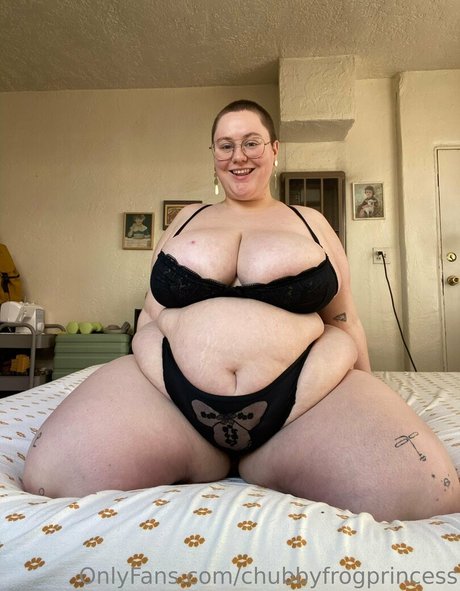 chubbyfrogprincess sex pornstar image