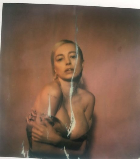 carolinevreeland Quick model image