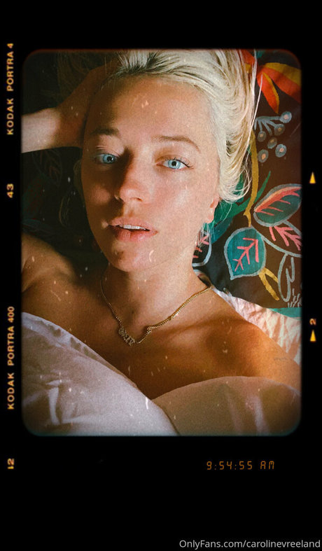 carolinevreeland beautiful model photo