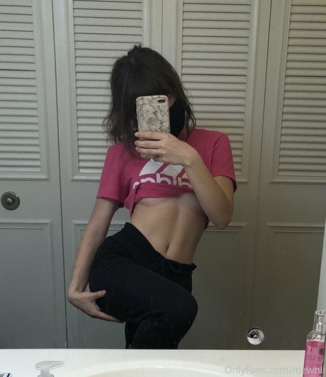 Mewnii beautiful actress photo