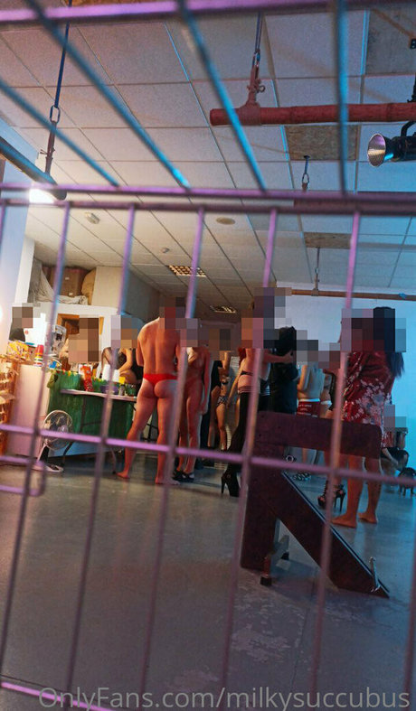 nia fox model nice pic