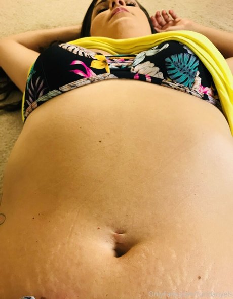 toridanyels model exclusive pics