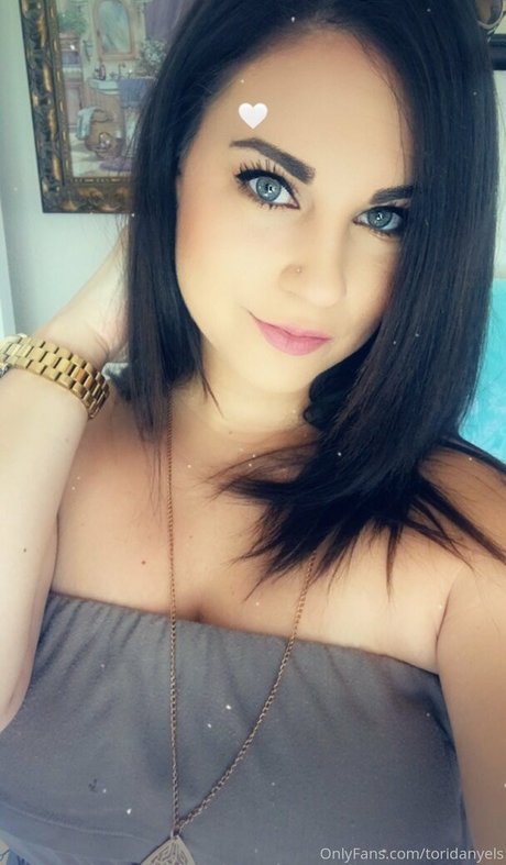 toridanyels pornstar hot pics