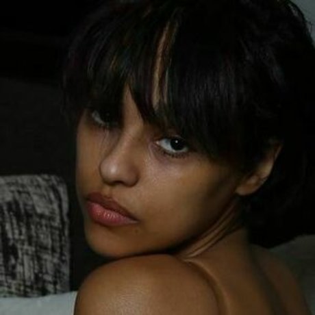 Julya Antoinette model perfect image