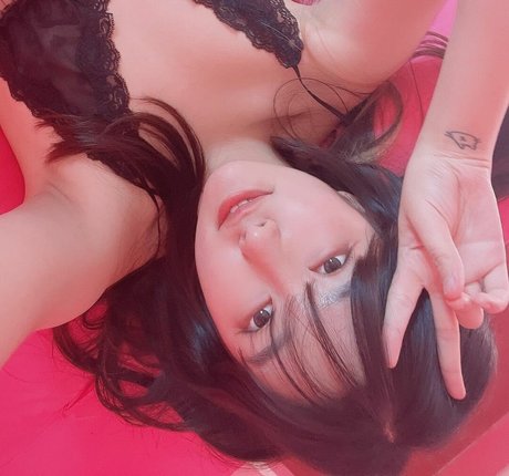 Sonson_ erotic model pics