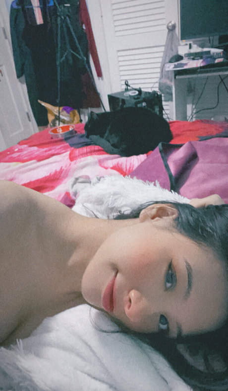 18 free onlyfans beautiful naked photos