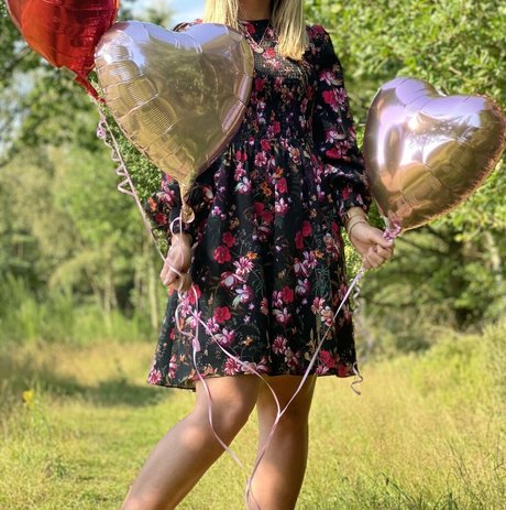 lillieinlace nudes star pictures