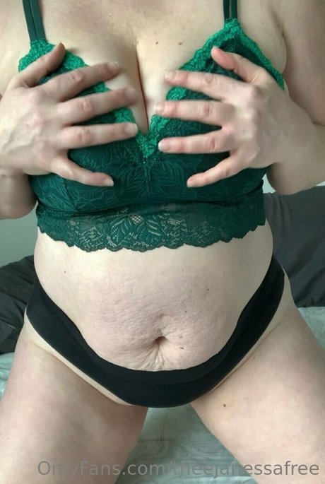 theejanessafree erotic actress img