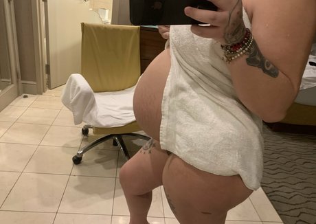 ajuicyk pornstar erotic pictures