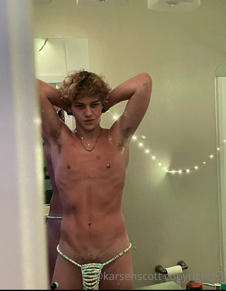 karsen scott erotic actress photo